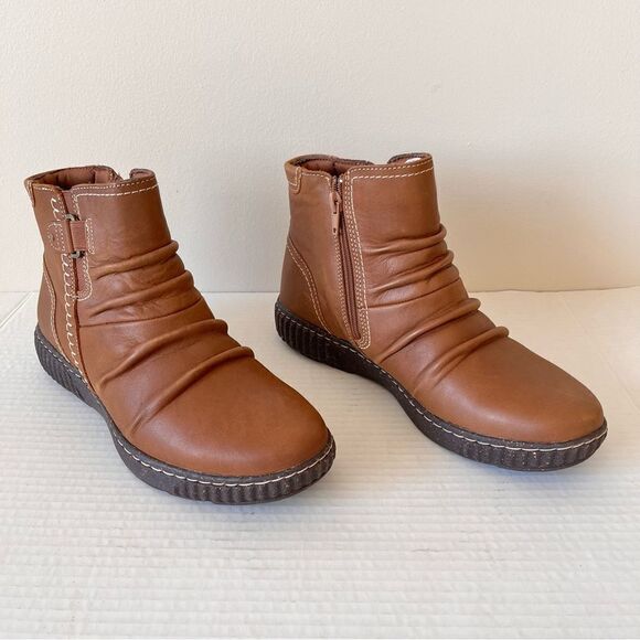 Clarks Collection Caroline Orchid Leather Ruched Ankle Boots - Picture 1 of 6